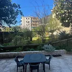 Casa di Aldo: una casa nel centro di Nervi.