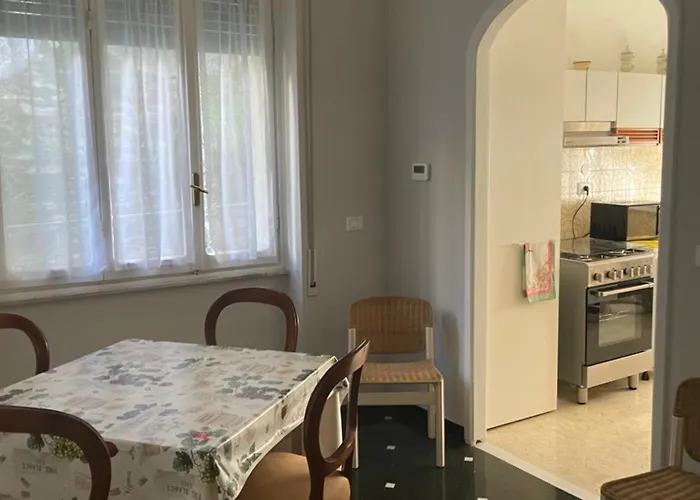 Casa di Aldo: una casa nel centro di Nervi.